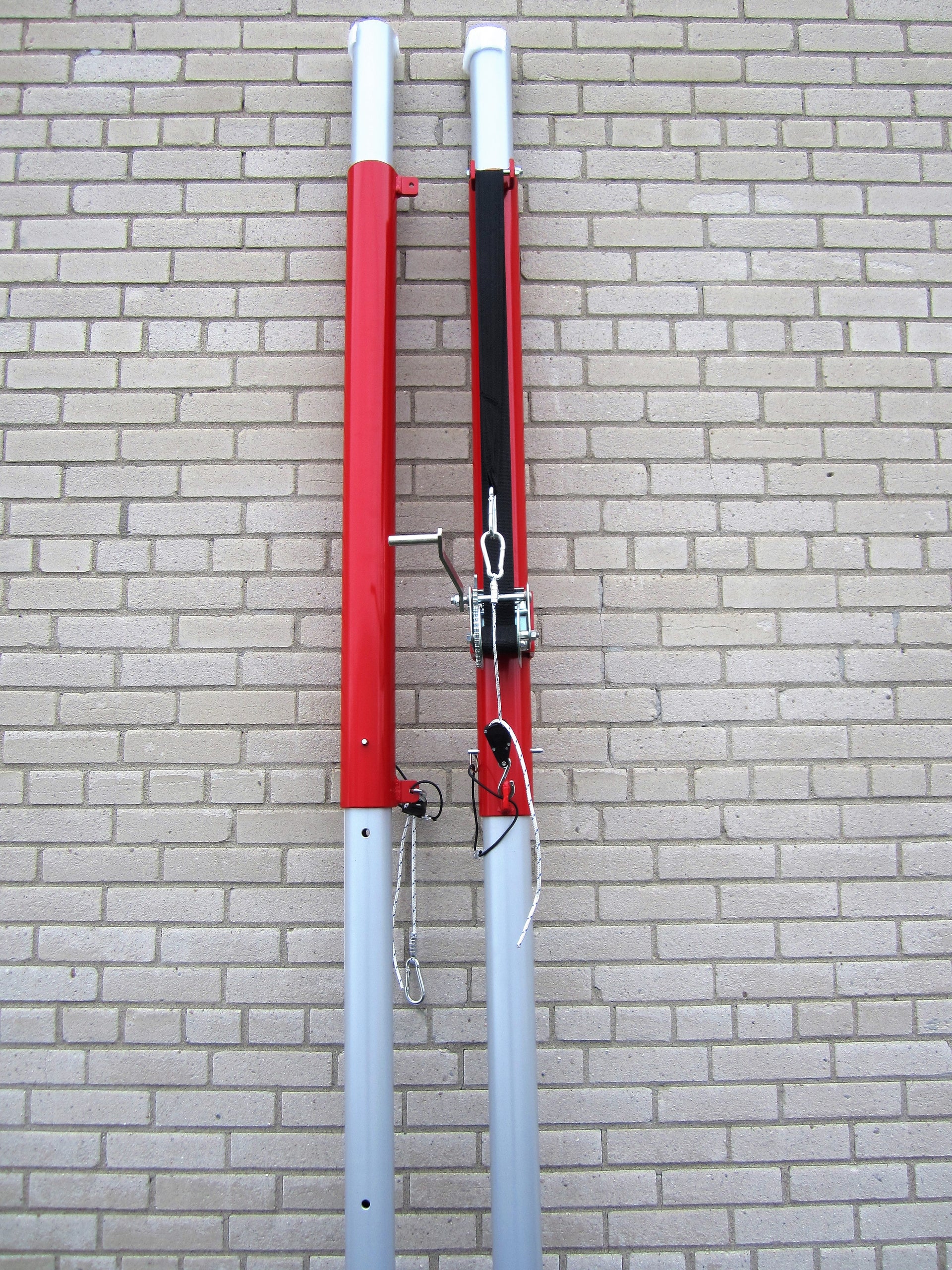 Système de poteaux de volleyball Gymnasium, 42–96 po — Équipement de conditionnement physique