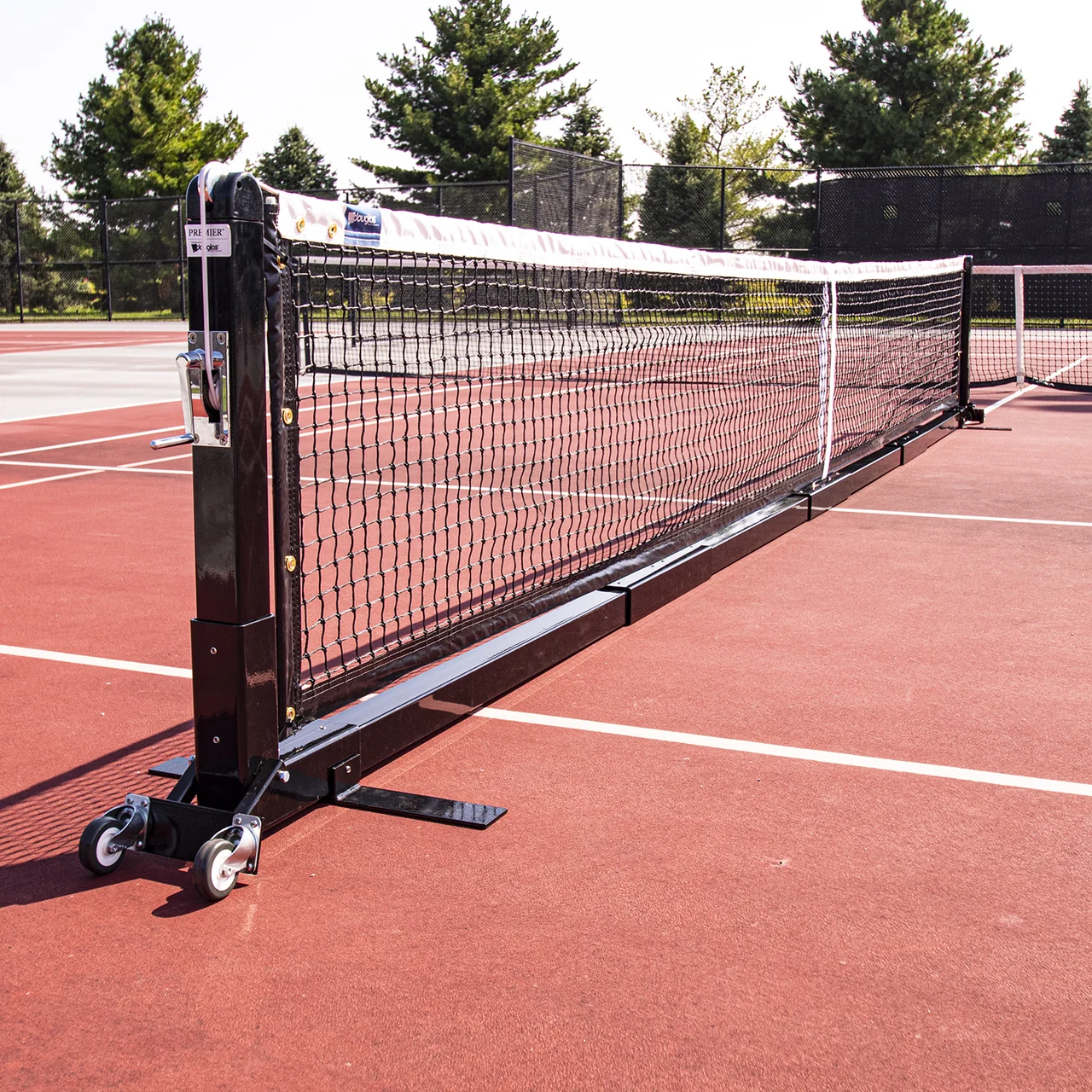 Système de poteaux de pickleball Douglass pour usage intérieur et extérieur