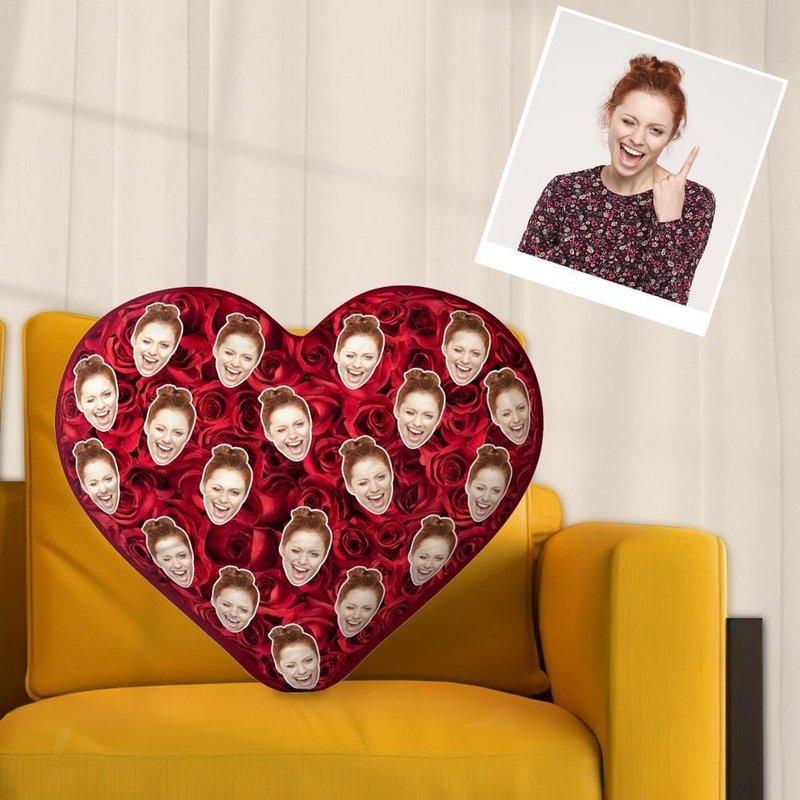Coussin en forme de cœur – Cadeau pour la Saint-Valentin — Oreillers