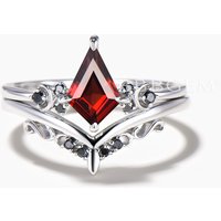 Kite Cut Natural Garnet Engagement Ring Black Spinel Celestial Bridal Set