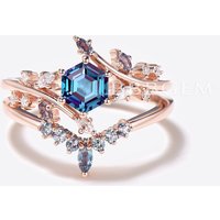 Bague de fiançailles en or rose 14k avec alexandrite taillée en hexagone