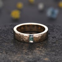 Baguette Green Moss Agate Mens Hammered Gold Wedding Band 5mm — Wedding Jewelry