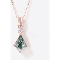 Collier en Agate Mousse Taillé en Cerf-volant avec Pendentif en Or 14k et Diamant — Collier pendentif