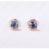 Boucles d'oreilles en or rose avec alexandrite taillée ronde — Boucles D'oreilles