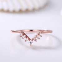 Bague de Mariage en Diamant Taille Ronde Courbée V — Bijoux de mariage