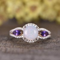 Bague de fiançailles en opale naturelle avec améthystes marquises et diamants