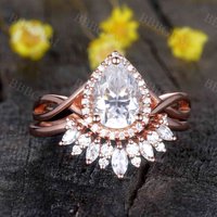 Pear Shaped Engagement Ring 2pcs Rose Gold Cluster Chevron Wedding Band