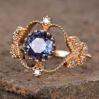 Bague de fiançailles florale en alexandrite en or jaune