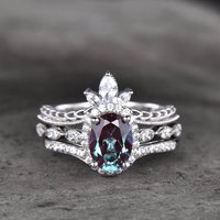 Ensemble de Bagues de Fiançailles en Alexandrite Oval et Diamants