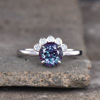 Bague de fiançailles florale en Alexandrite et diamant avec cinq pierres