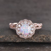 Ensemble de Bague de Fiançailles en Opale avec Diamants Halo