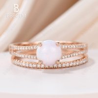 Bague de fiançailles vintage en opale avec bande de diamants et shank divisé