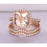 Ensemble de Mariage en Morganite avec Halo de Diamants et Taille Coussin