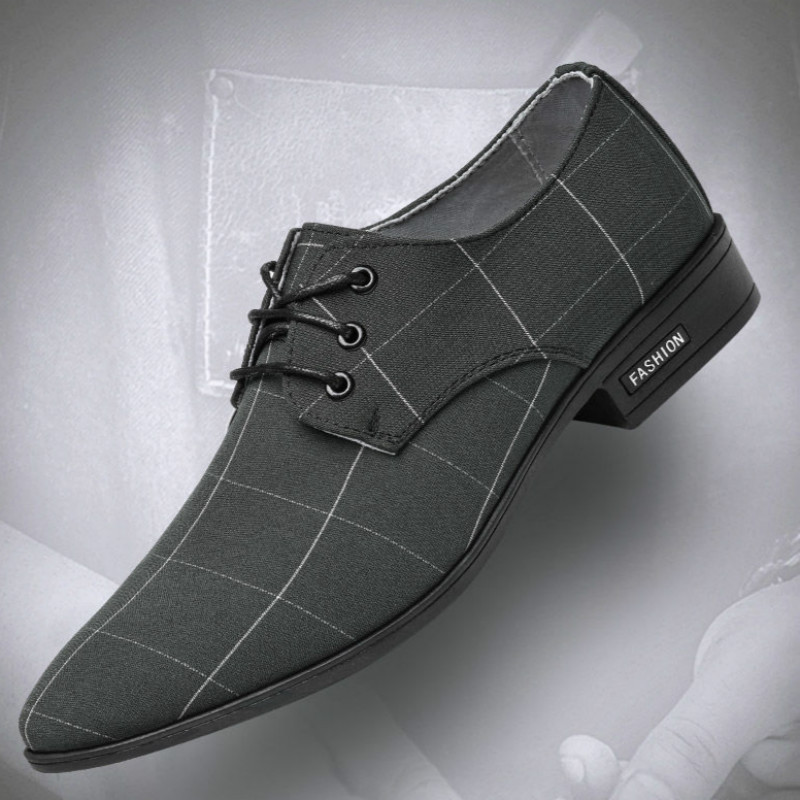 Chaussures en cuir pour hommes, modèles formels à lacets