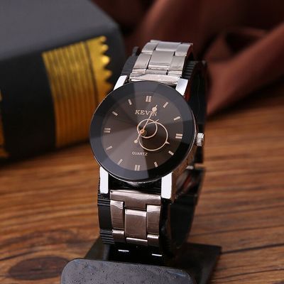 Men's Casual Quartz Watch with Stainless Steel Bracelet