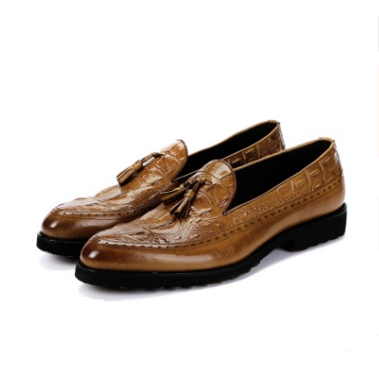 Souliers habillés pour hommes Brock avec pampilles — Chaussures décontractées pour hommes