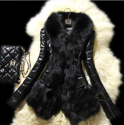 Veste en cuir avec grand col en fausse fourrure — Veste d'hiver Femme