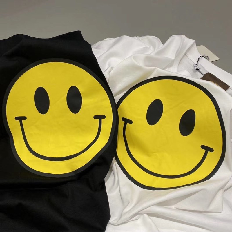Smiley Short Sleeve T-shirt for Men and Women — Mens T Shirts