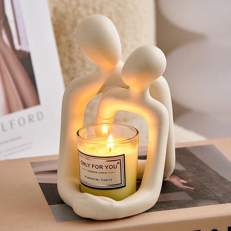 Support de Bougie Sculpture Embrace | Accent Décoratif en Résine — Bougies parfumées