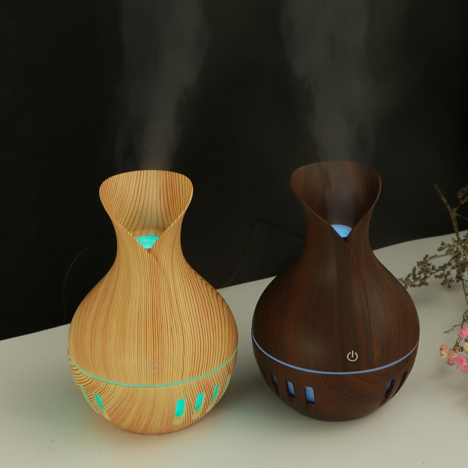 Elegant USB Aroma Diffuser & Humidifier with Ambient LED Lighting — Humidifier