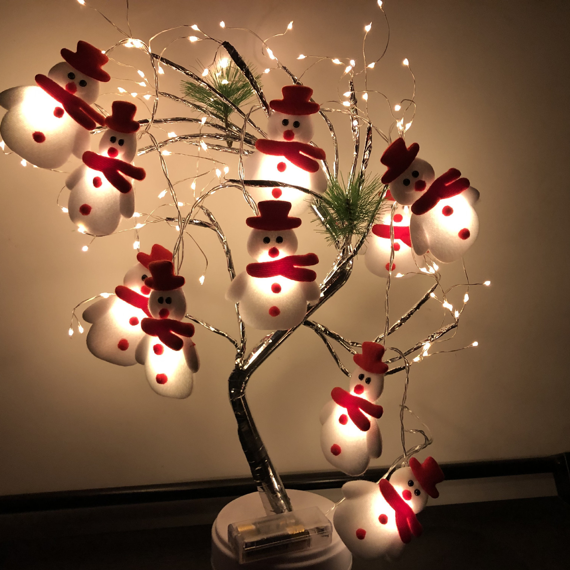 Guirlande LED de personnages festifs - Alimentation USB et batterie — Veilleuses et lampes galaxie