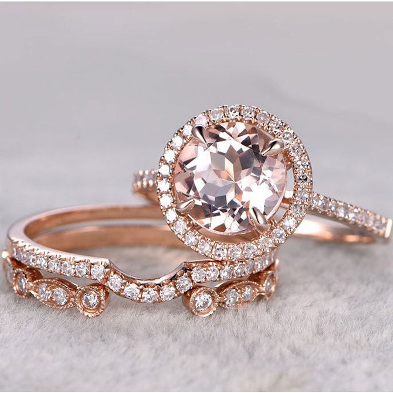 Ensemble de Bague de Fiançailles en Morganite Or Rose Diamant Halo — Bagues de fiançailles