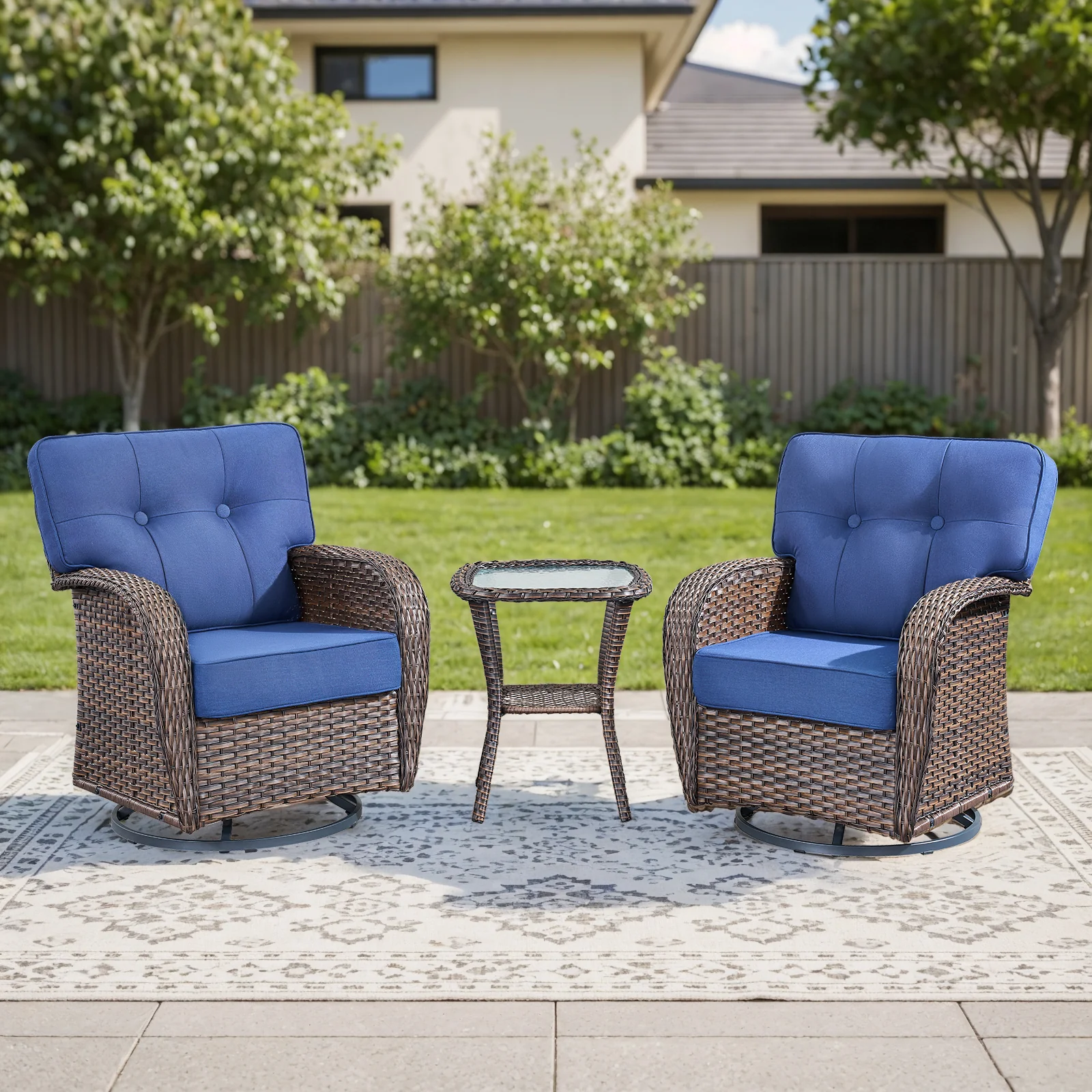 Ensemble de 3 chaises pivotantes T-Back et table d'appoint extérieure — Mobilier de patio et d'extérieur
