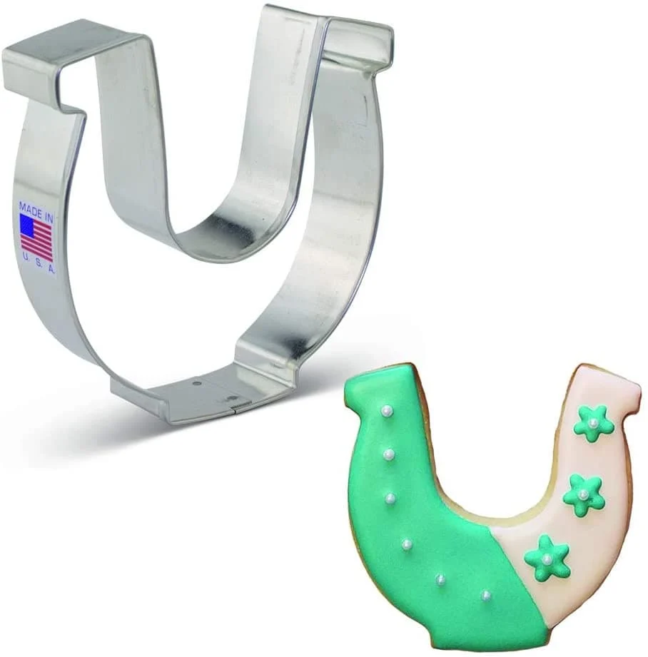 Horseshoe Cookie Cutter 3 3/4" x 4" — Kitchen Gadgets