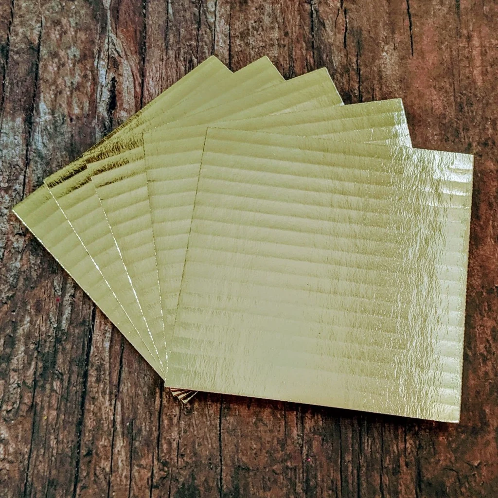 Cinq planches dorées (6" x 6") pour la maison PYO — Gadgets de cuisine