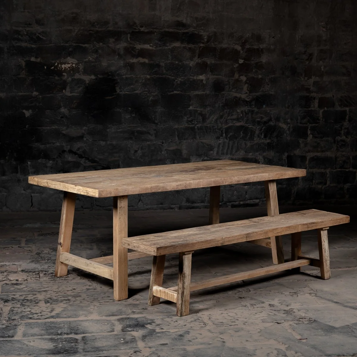 Ensemble de Table et Banc Envade - Design en Bois Recyclé — Tables à manger