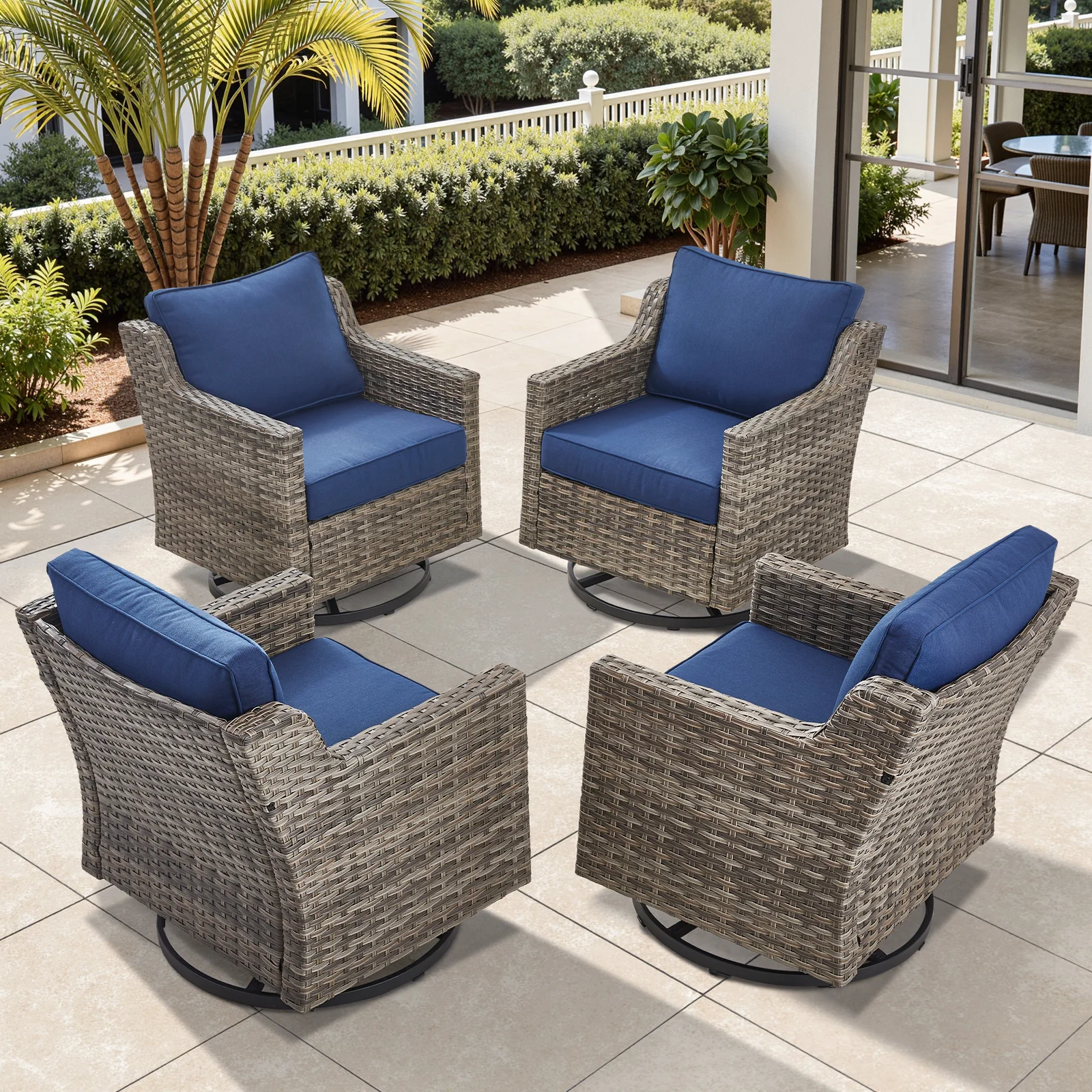 Ensemble de chaises de patio à bascule pivotantes série FG Belord 4 pièces, coussins bleus en osier gris — Mobilier de patio et d'extérieur
