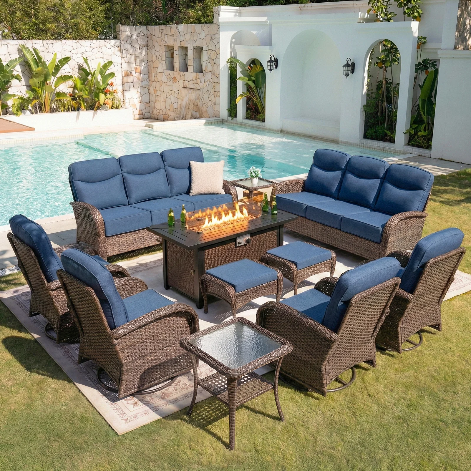 Ensemble de meubles de patio extérieur Belord de 11 pièces avec table de feu — Mobilier de patio et d'extérieur