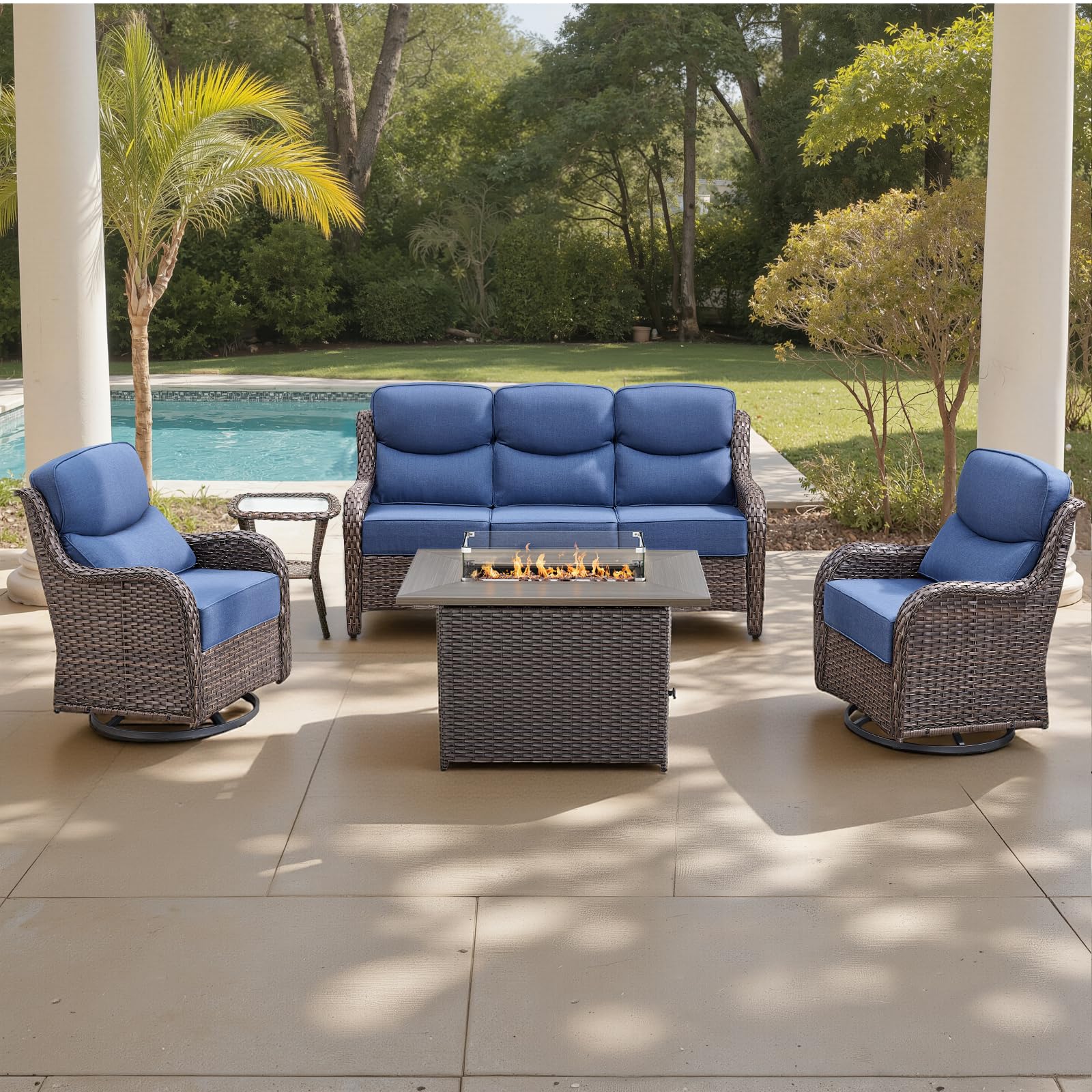 Ensemble de Patio 5 Pièces avec Table de Feu et Chaises Pivotantes Belord — Mobilier de patio et d'extérieur