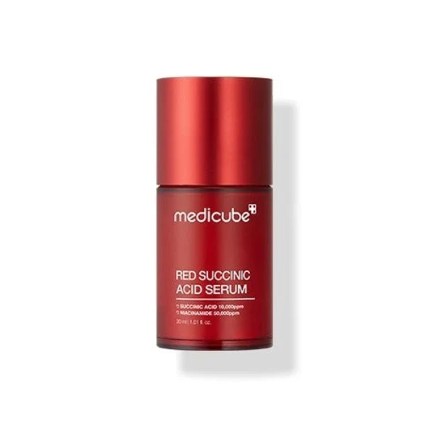 Sérum à l'Acide Succinique Rouge Medicube 30ml pour l'Acné et la Texture de la Peau — Appareils de soins de la peau