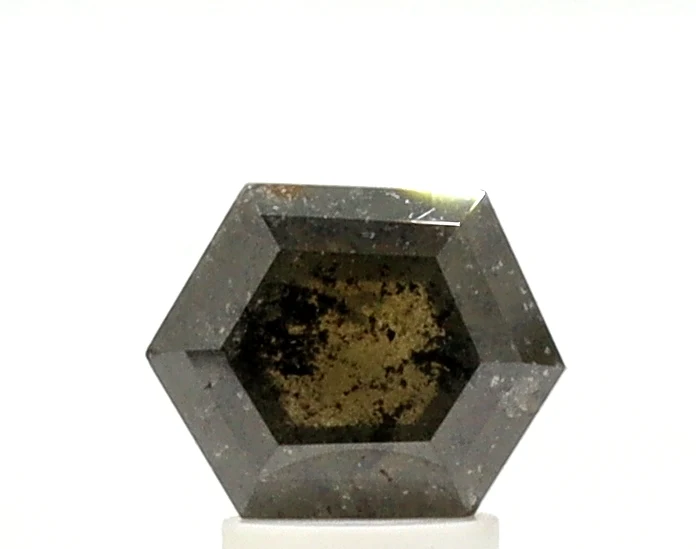 Diamant sel et poivre de forme hexagonale de 2,46 ct — Pierres précieuses en vrac