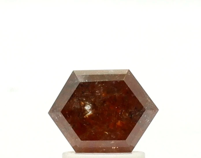Diamant sel et poivre de forme hexagonale de 1,65 ct — Pierres précieuses en vrac