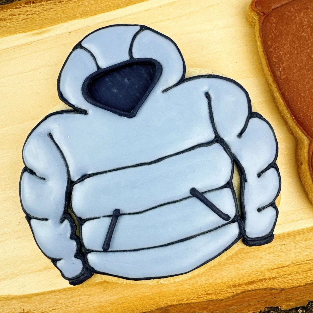 Emporte-pièce en forme de manteau d'hiver par The Cookie Countess — Gadgets de cuisine