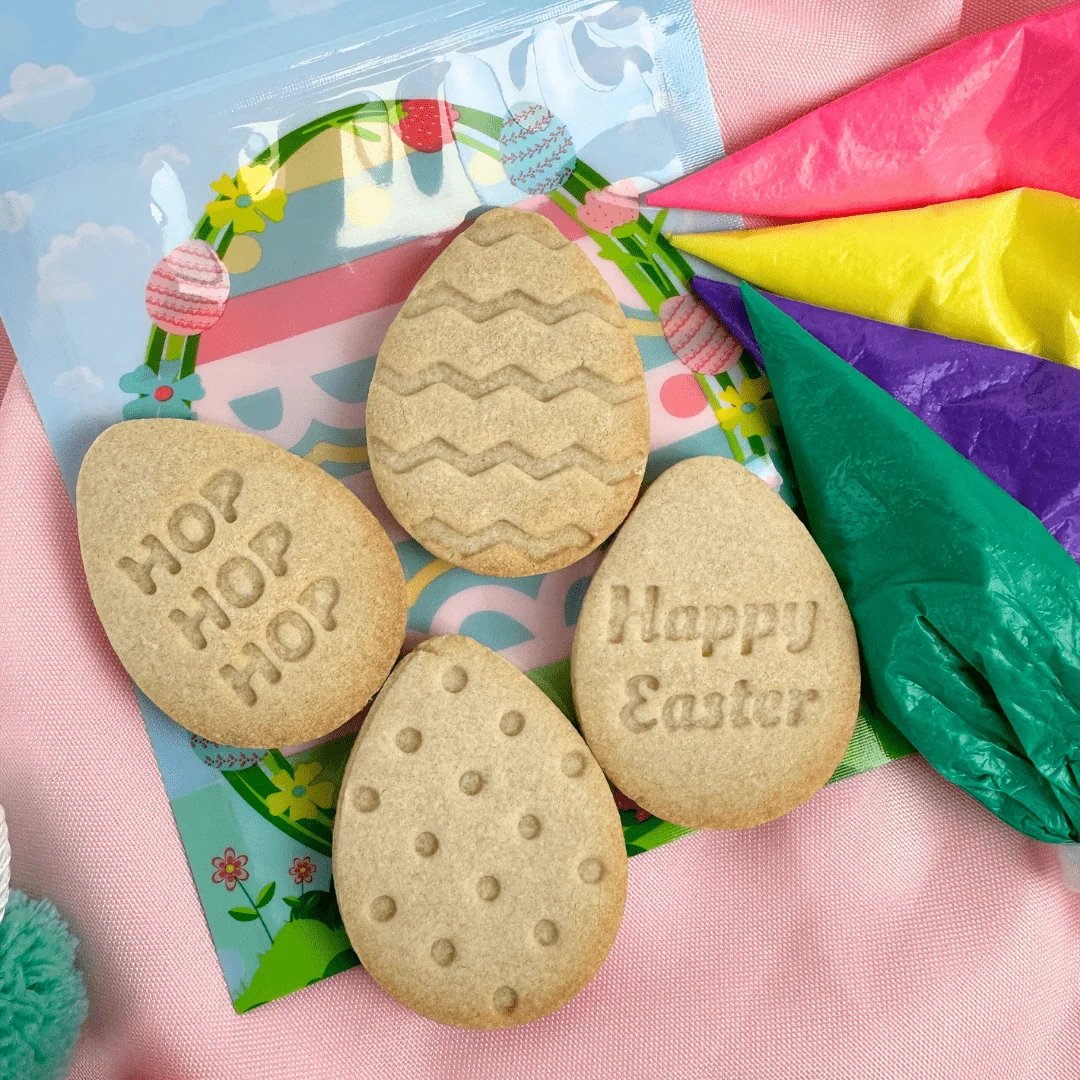 Small Egg Cookie Cutter with Easter Stamps — Kitchen Gadgets
