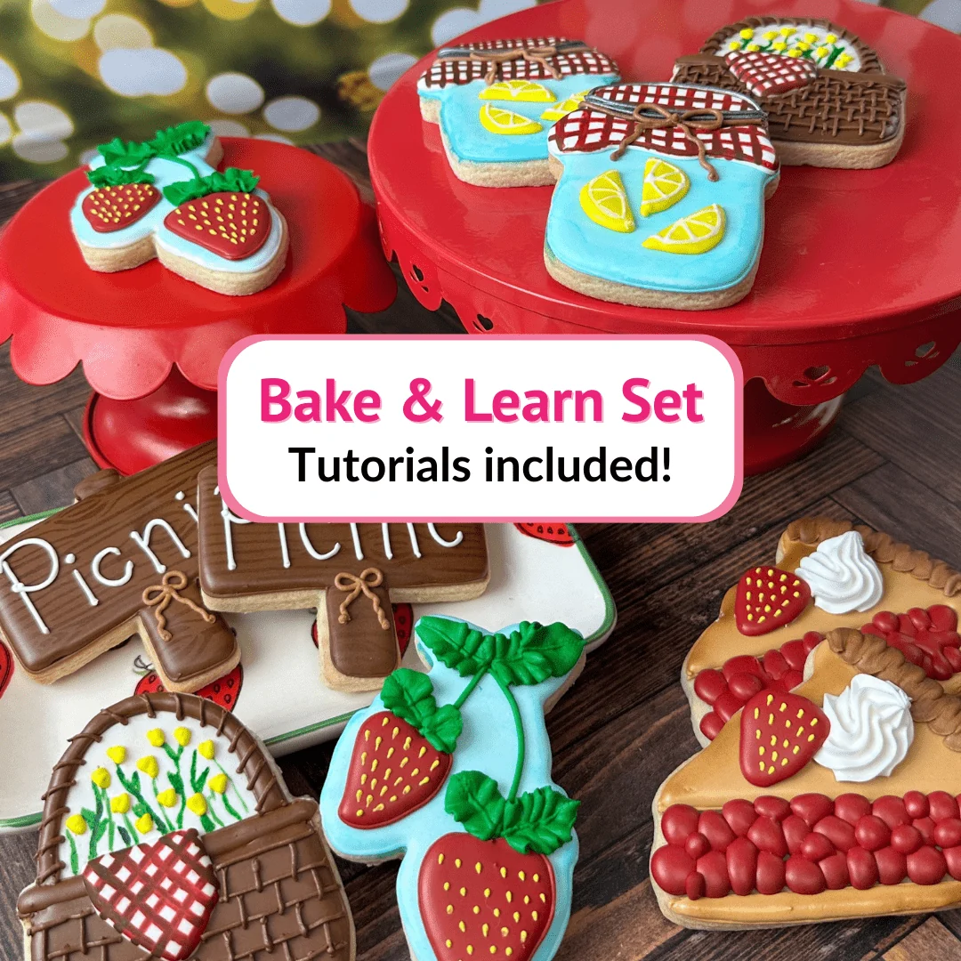 Strawberry Picnic Cookie Set with Tutorials — Kitchen Gadgets