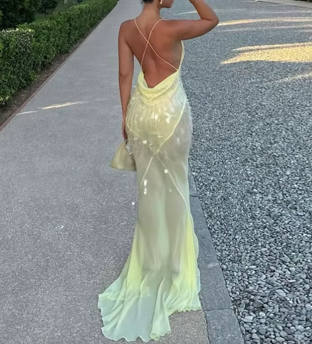 Robe Jana en Sequins à Col V — Robes pour femmes