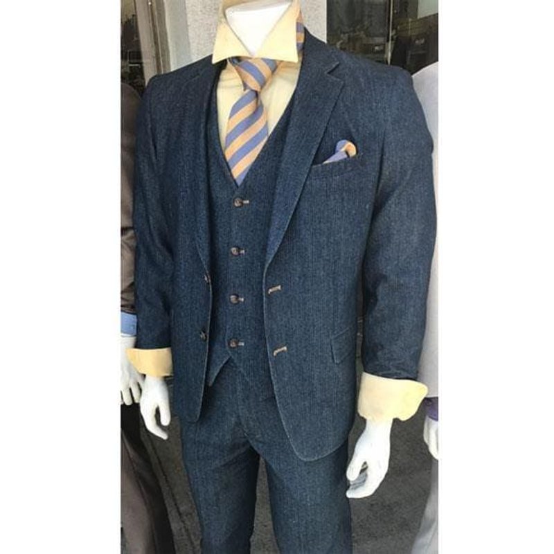 Costume en Denim Bleu pour Hommes alliant Modernité et Élégance — Costumes et vestons pour hommes