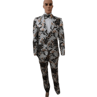 Tuxedo pour hommes - Costume vert avec nœud papillon — Costumes et vestons pour hommes