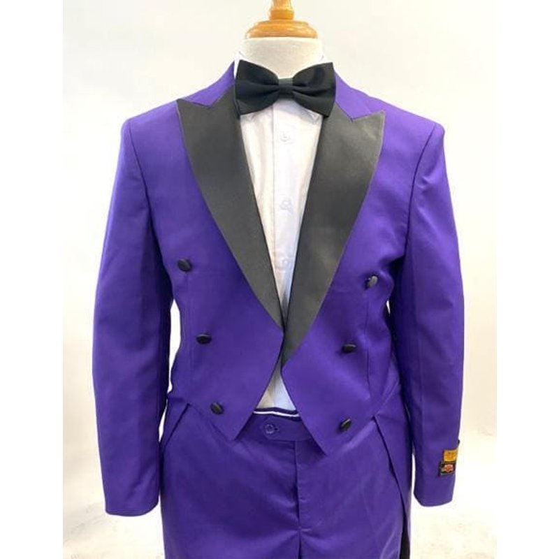 Queue de pie pour homme avec chemise et nœud papillon violet