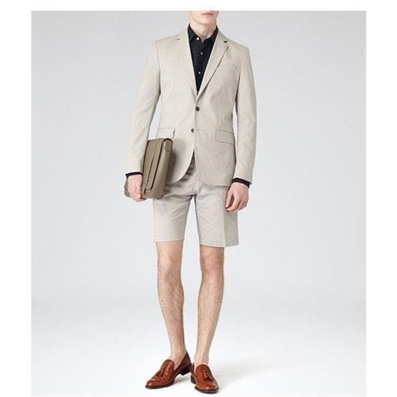 Ensemble court en deux pièces pour hommes - costume beige — Costumes et vestons pour hommes