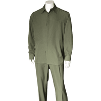 Hommes de marche costume vert - vêtements de loisirs pour hommes — Costumes et vestons pour hommes