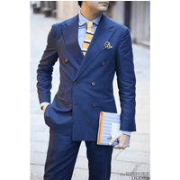 Costumes bleues lumineuses