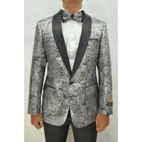 Location de tuxedo pour hommes grandes tailles — Costumes et vestons pour hommes