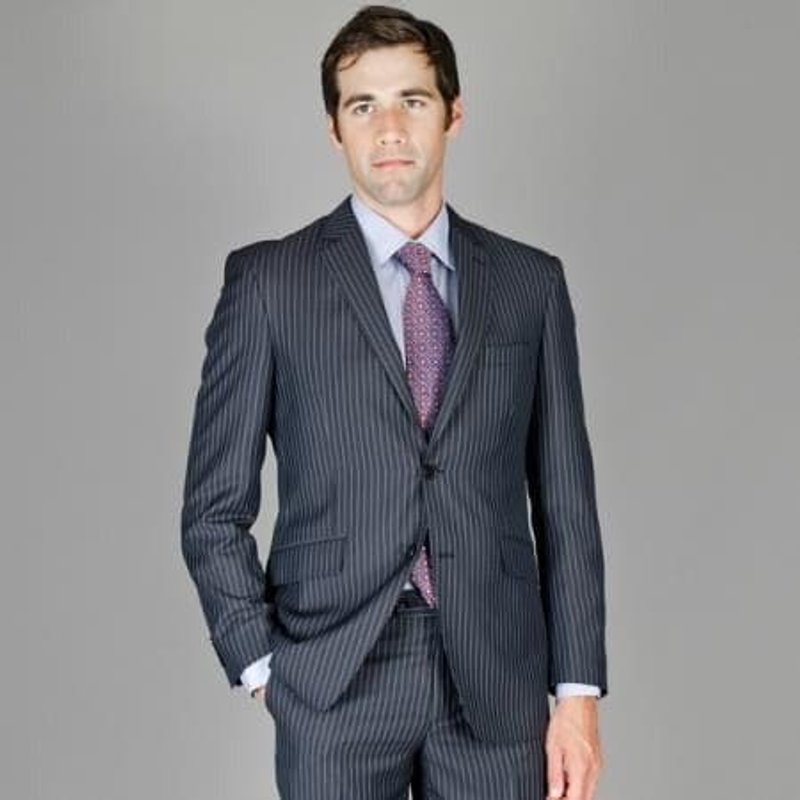 Costume ajusté noir et bleu à rayures pour hommes — Costumes et vestons pour hommes