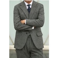 1930s Fashion Tweed Herringbone Pattern Men's Suit