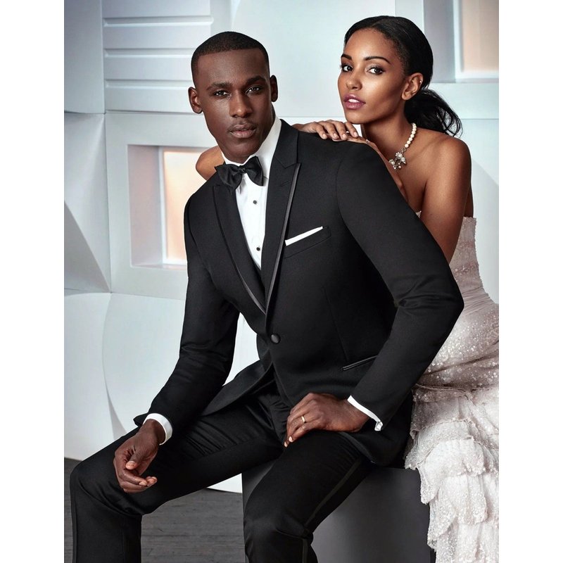 Mens Designer Peak Trim Ashton Tuxedo in Black — Costumes et vestons pour hommes